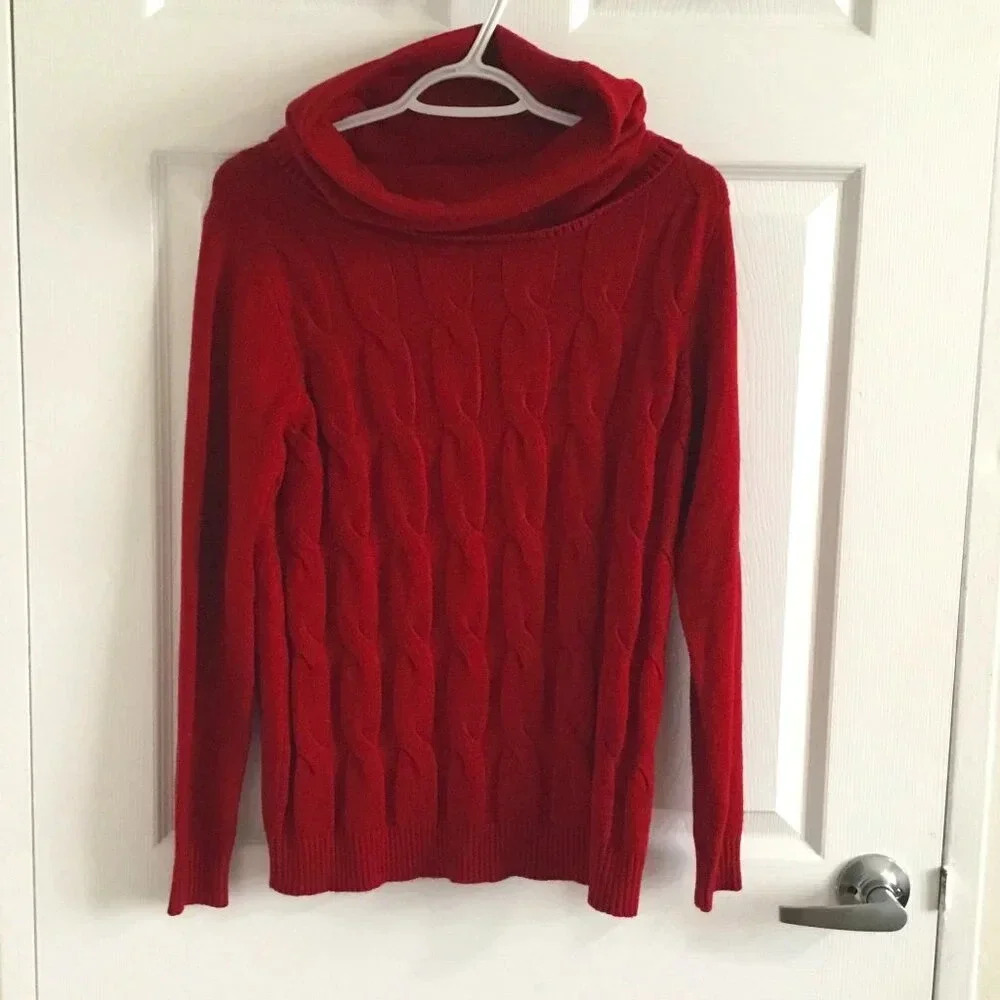 Suzy Shier Sweater Womens Small Red Knit Turtleneck Pullover Sz M